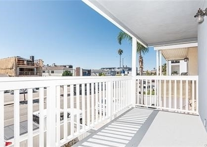1808 W Balboa - Photo 1