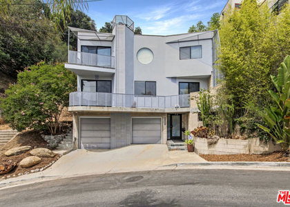 2216 Bancroft Avenue - Photo 1