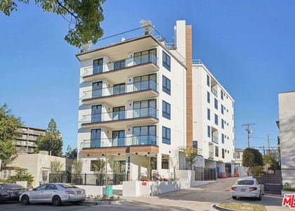 1110 S Spaulding Avenue - Photo 1