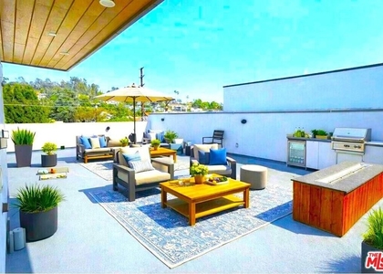 6847 N Figueroa Street - Photo 1