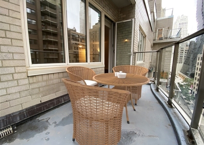 41 W 58th Street - Photo 1