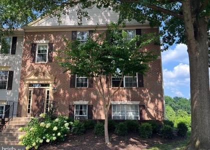 12100 Greenway Court - Photo 1