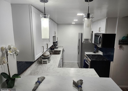 4600 Duke Street - Photo 1