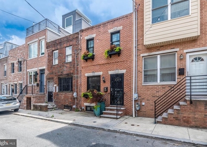 1530 Manton Street - Photo 1