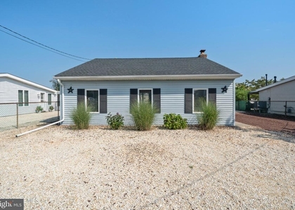 43 Florence Lane - Photo 1