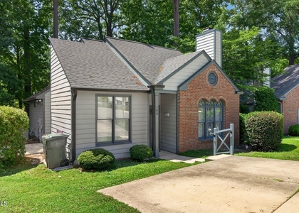105 Ellsworth Place - Photo 1