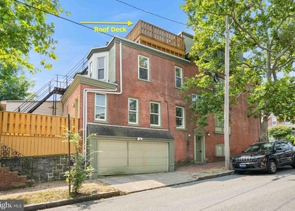 1016 Kirk Avenue - Photo 1