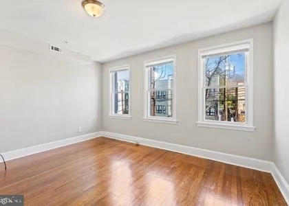 3742 12th Street Ne - Photo 1