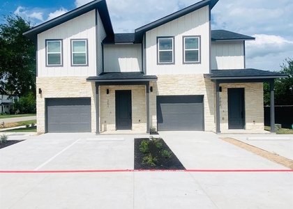 700 Horseshoe Dr - Photo 1