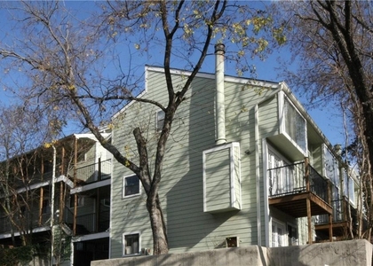 1600 West Ave - Photo 1