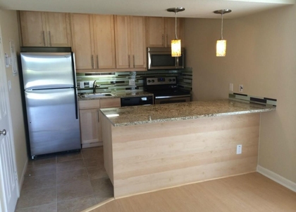 7685 Northcross Dr - Photo 1
