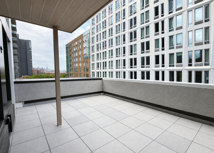 104 Fleet Pl - Photo 1