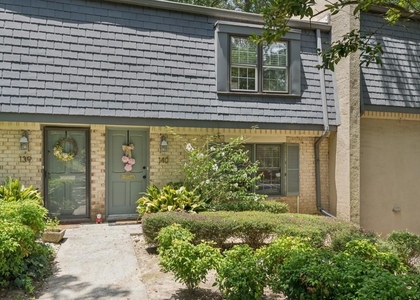 140 Amherst Place Nw - Photo 1
