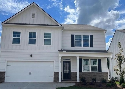 167 Fernbrook Trail - Photo 1