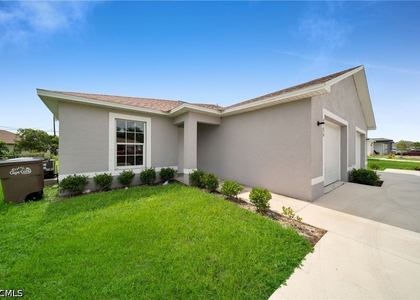 4106 Sw 7th Place - Photo 1