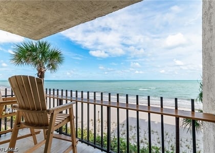 3399 Gulf Shore Boulevard N - Photo 1