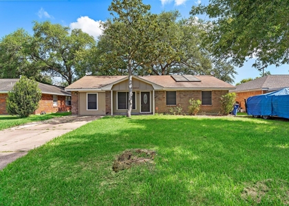 2910 Somerset Avenue - Photo 1