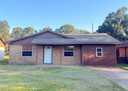 519 Magnolia Avenue - Photo 1