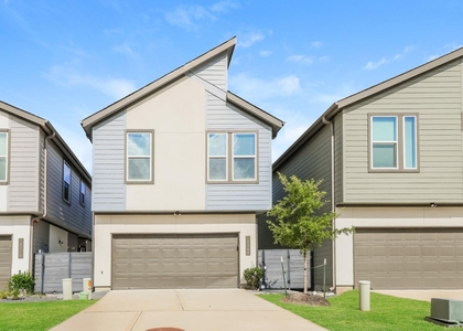 18306 W Centro Circle - Photo 1