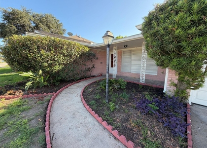 2015 51st Street - Photo 1