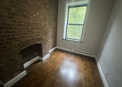 W 103rd St and Manhattan Ave - Photo 1