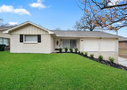 1807 Shadow Bend Drive - Photo 1