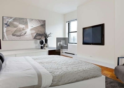 West 34th Street - Photo 1