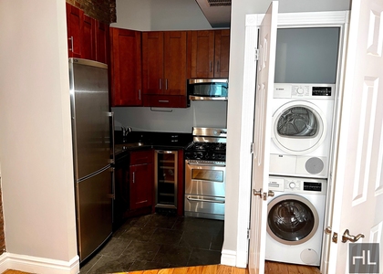East 16th Street - Photo 1