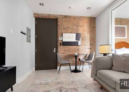 Stanton Street - Photo 1
