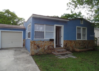 2425 Dr Martin Luther King Jr  - Photo 1