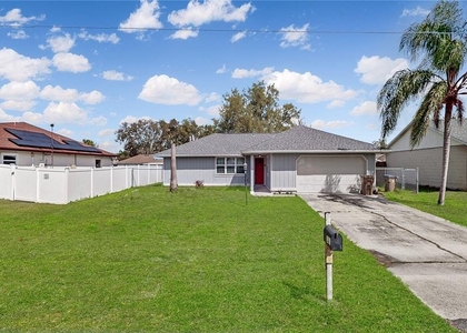 305 Medina Court - Photo 1