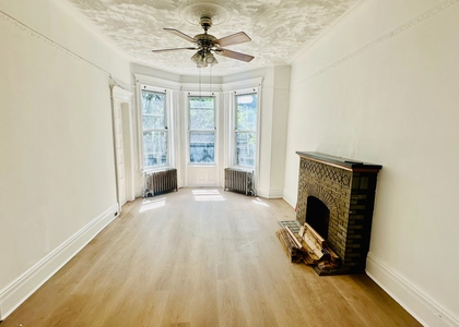 313 Cornelia st Brooklyn, NY.  - Photo 1