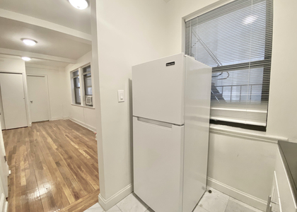 East 44th Street - Photo 1