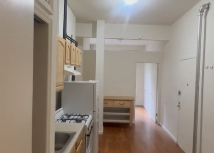 East 9th Street - Photo 1
