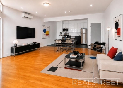 90-02 Queens Blvd - Photo 1