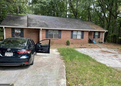 150 Hunters Lane - Photo 1