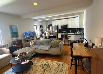 120 Madison Avenue - Photo 1