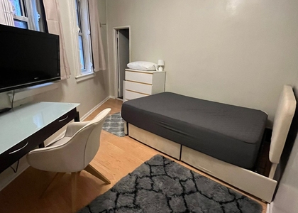 31 East 30th Street - Photo 1