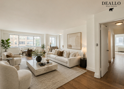 East 71st Street - Photo 1
