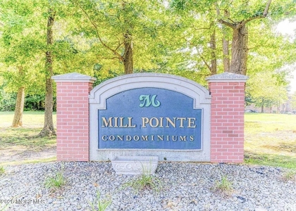 129 College Drive - Photo 1