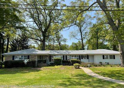 12 Greenbrier Road - Photo 1