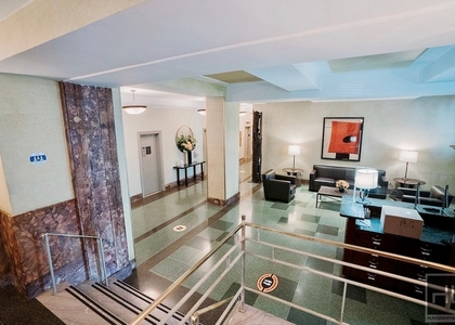 East 68 Street - Photo 1