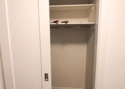 East 56 Street - Photo 1