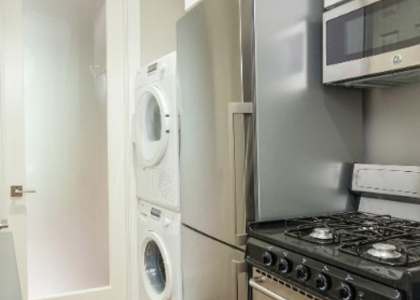 East 116 Street - Photo 1