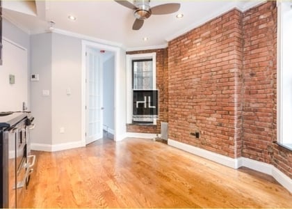 West 103rd Street - Photo 1