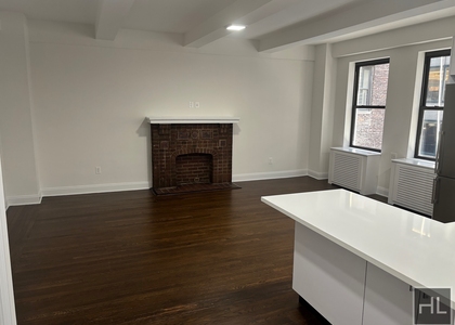 West 55 Street - Photo 1