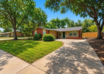 901 Melrose Drive - Photo 1