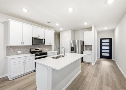 523 Blanton Street - Photo 1