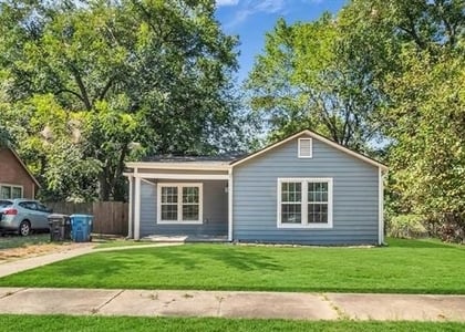 220 W Murray Street - Photo 1