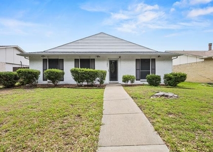 1824 Chamberlain Drive - Photo 1